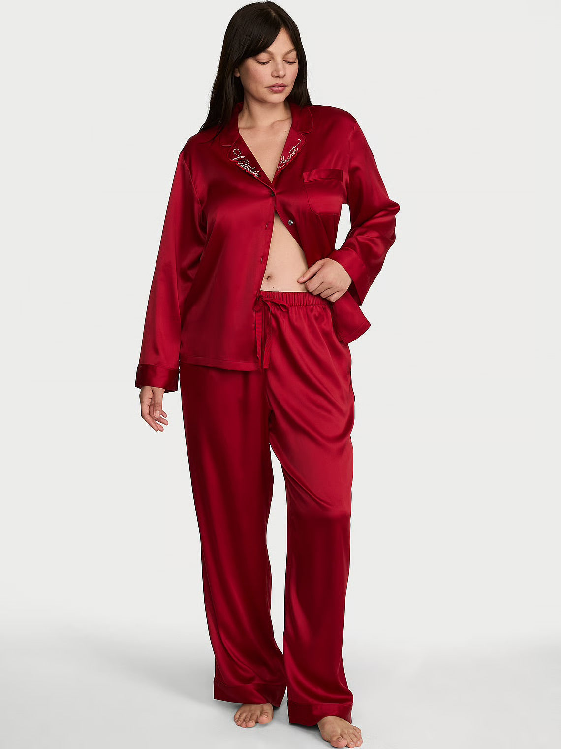 סט פיג'מה קצרה מסאטן ייחודי של Victoria's Secret