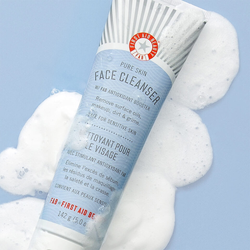 First Aid Beauty Face Cleanser (142g)