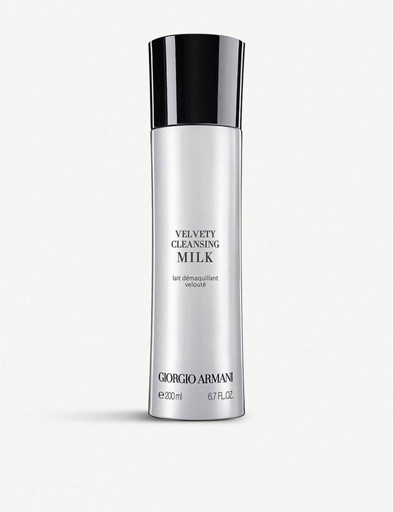 Mineral cleansing milk